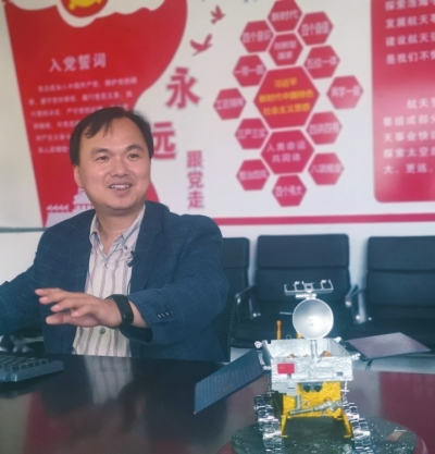 雷占許：航天報國，愿當好航天科普“排頭兵”