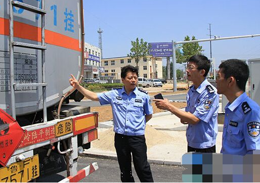蘭州市開展?；愤\輸交通安全專項整治行動