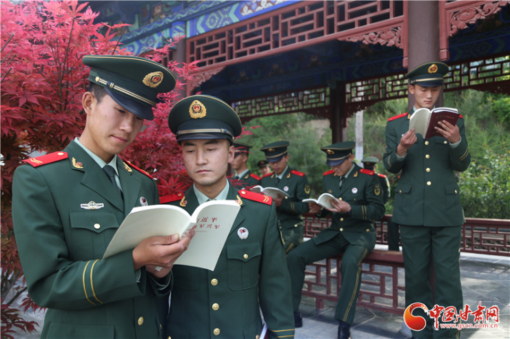 “書香軍營”潤兵心——武警天水支隊舉辦“讀書交流會”側記