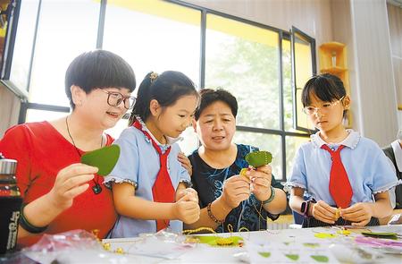 蘭州新區(qū)推進“雙減”政策落地非寄宿制中小學(xué)不得在校內(nèi)設(shè)置食品小賣部、超市