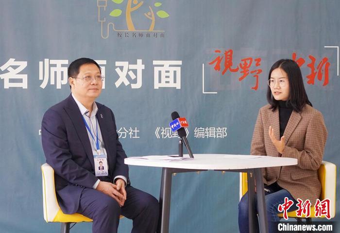 蘭州:“少年科學院”攜高校育人才小學生與實驗室零距離接觸