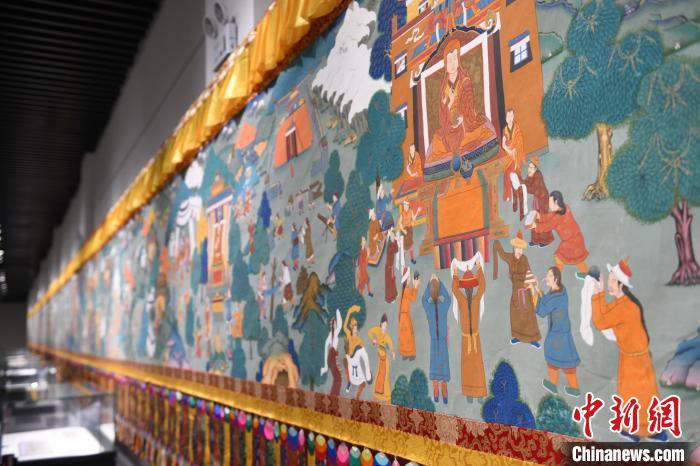 8月20日,“塔影河聲吉祥千年——涼州會盟暨蘭州與武威文物聯(lián)展”在蘭州市博物館開展。戴文昌 攝 8月20日,“塔影河聲吉祥千年——涼州會盟暨蘭州與武威文物聯(lián)展”在蘭州市博物館開展。戴文昌 攝